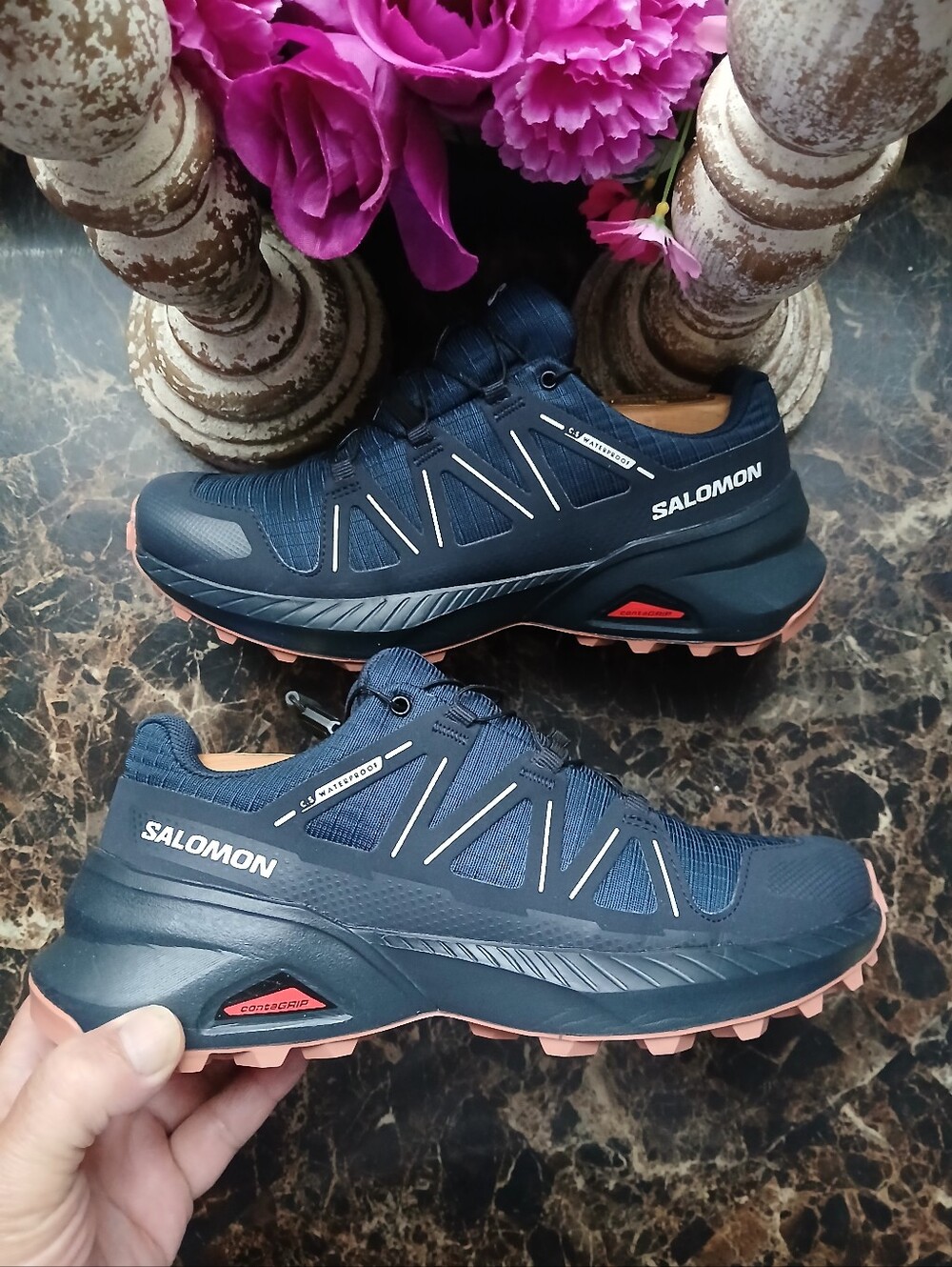 Salomon Speedcross Peak Comfort/Lifestyle Waterproof/Trail Running Shoes 7 Women